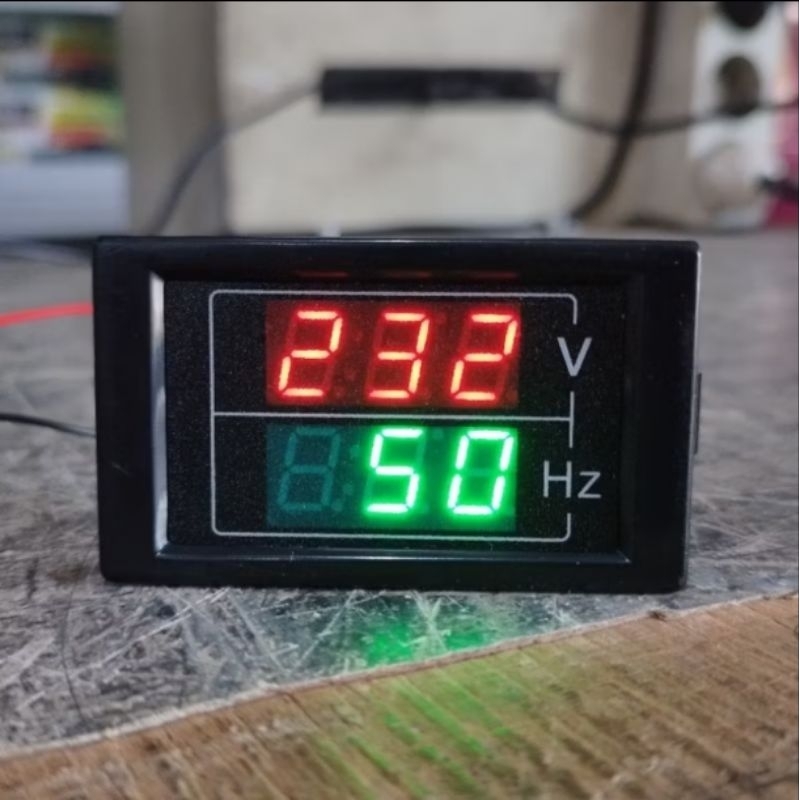 Volt meter digital AC 100v-300v plus HZ 50hz-60hz