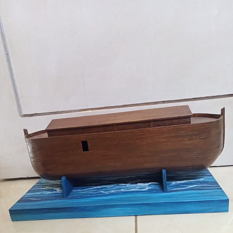 miniatur bahtera nuh