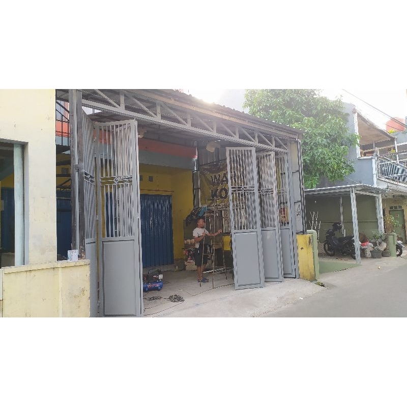 Pintu Lipat Toko Minimalis