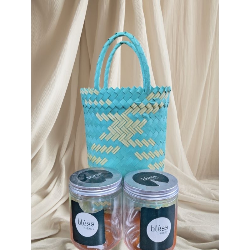 tas anyaman botol panjang