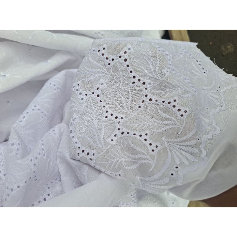 kain katun bordir bolong putih bersih