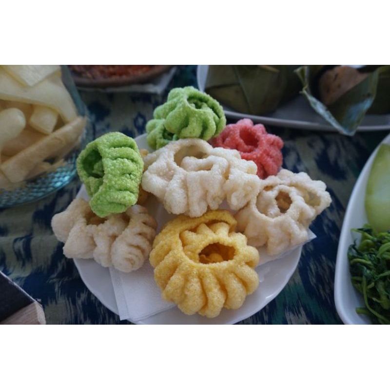 

Kerupuk Kluntung, Kerupuk Premium Bunga Raflesia (isi 50 BIJI ) {MENTAH}