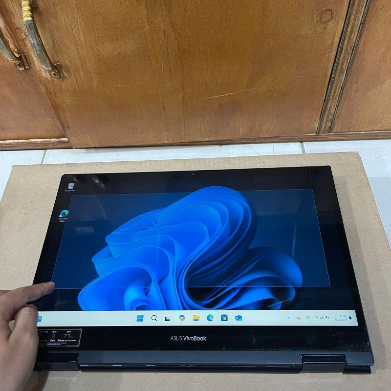 Laptop Asus ViVoBook Flip TP420IA, 2 In 1, Convertible (Touchscreen) Bisa Jadi Tablet Amd Ryzen 7 - 