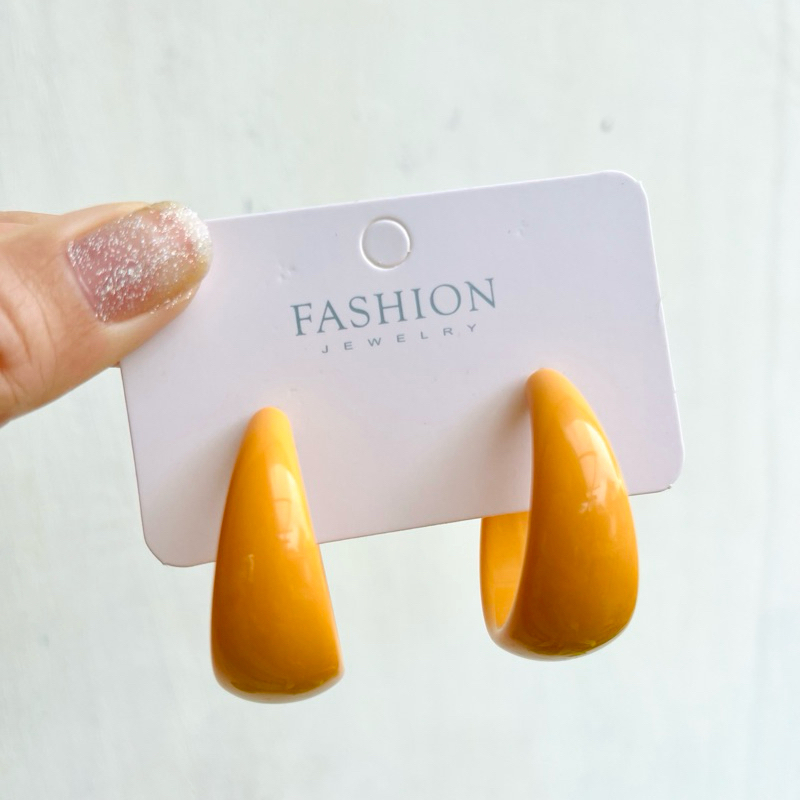 Anting Tusuk Akrilik Anting Bulat Besar.