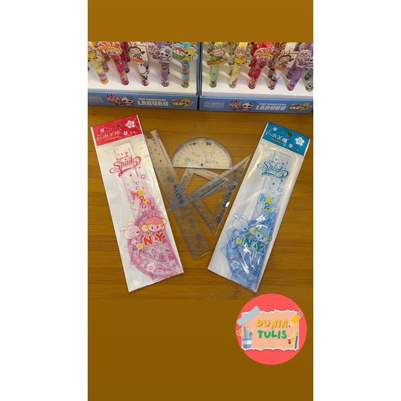 

Penggaris 1 set isi 4