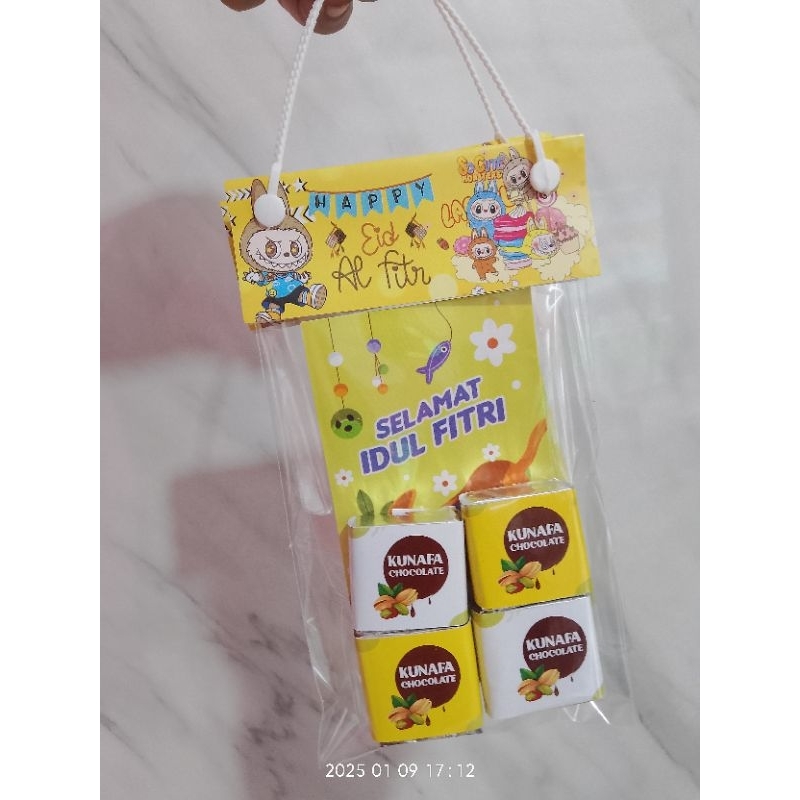 

hampers kunafa chocolate