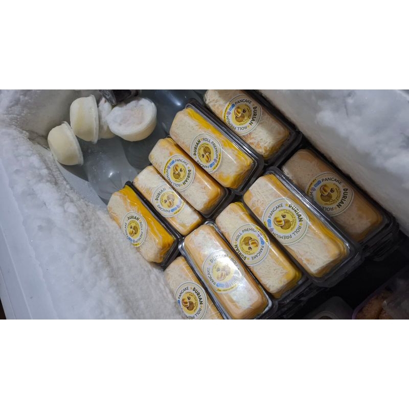 

pancake durian roll