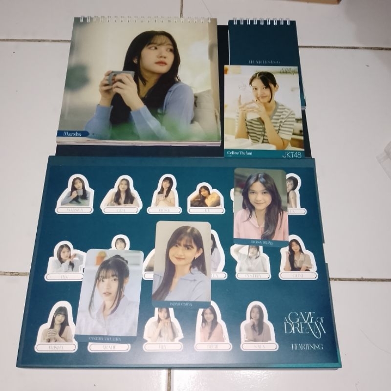 

Merchandise Kalender JKT48 2025 A Gaze Of Dream // PC PP Kalender JKT48 2024 A Gaze Of Dream