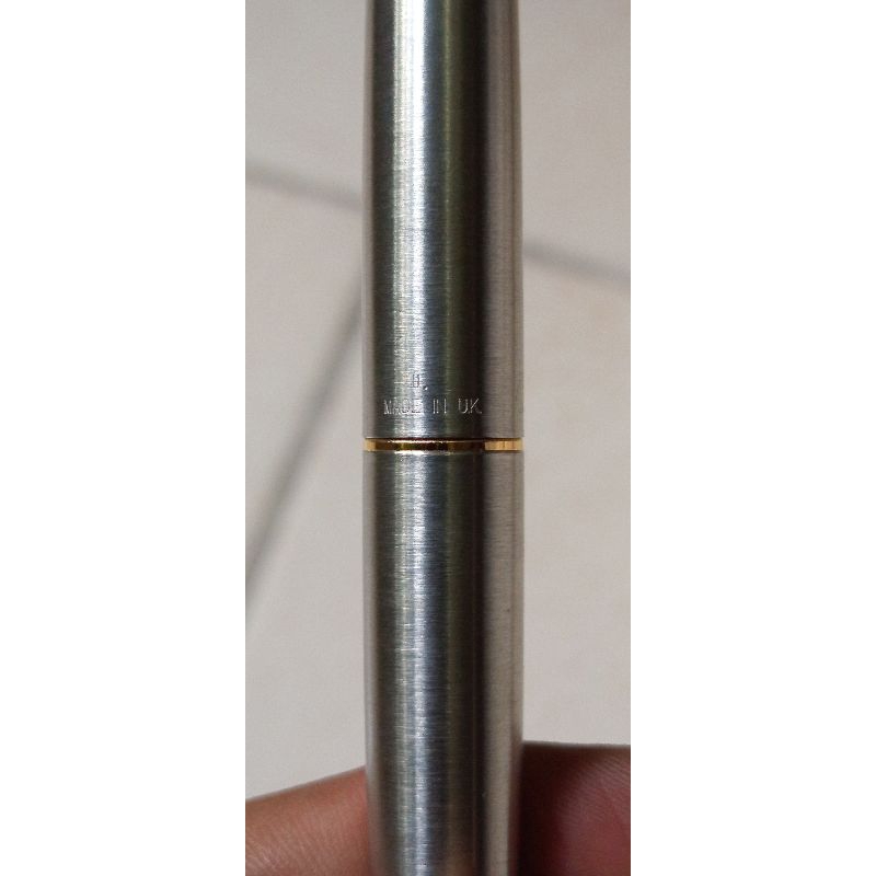 

BALLPOINT PEN VINTAGE PARKER 45 CHROME GOLDTONE MADE IN UK
