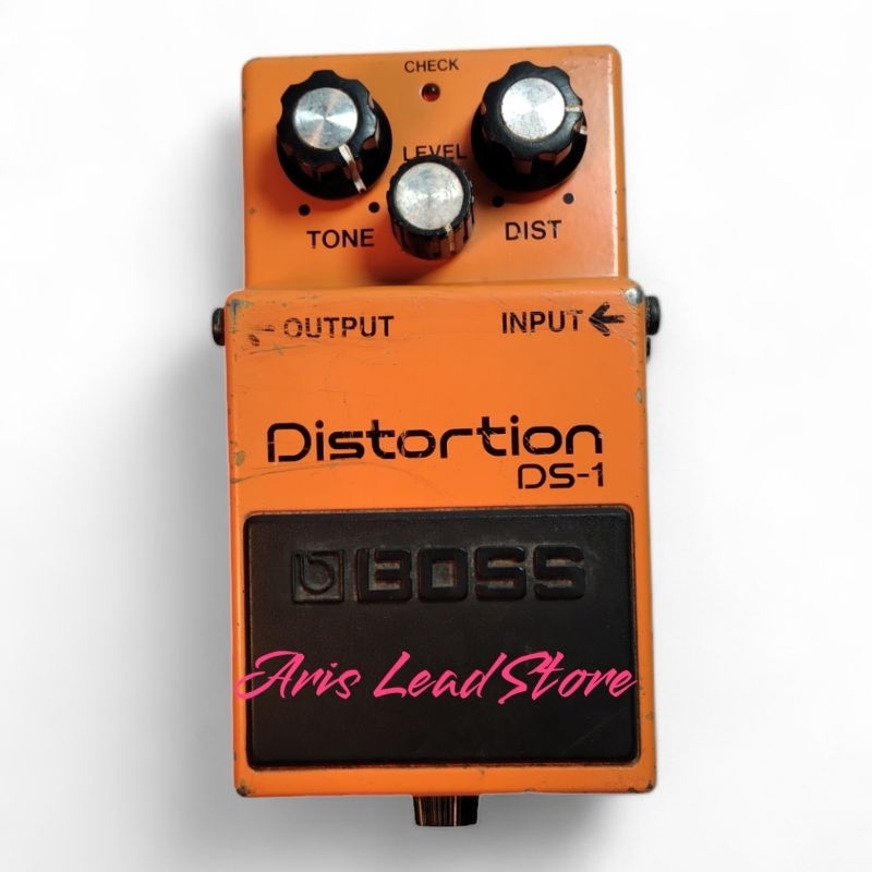 Boss Distortion DS-1
