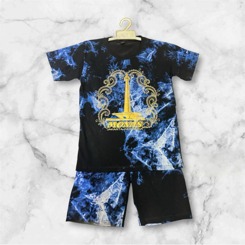 KAOS STELAN HITAM ACAK BIRU MONAS / KAOS MONAS/ KAOS SETELAN ANAK JAKARTA MONAS/ KAOS OLEH-OLEH MONA