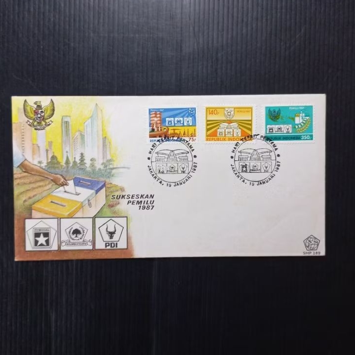 

SAMPUL HARI PERTAMA PRANGKO PERANGKO INDONESIA SERI PEMILU 1987