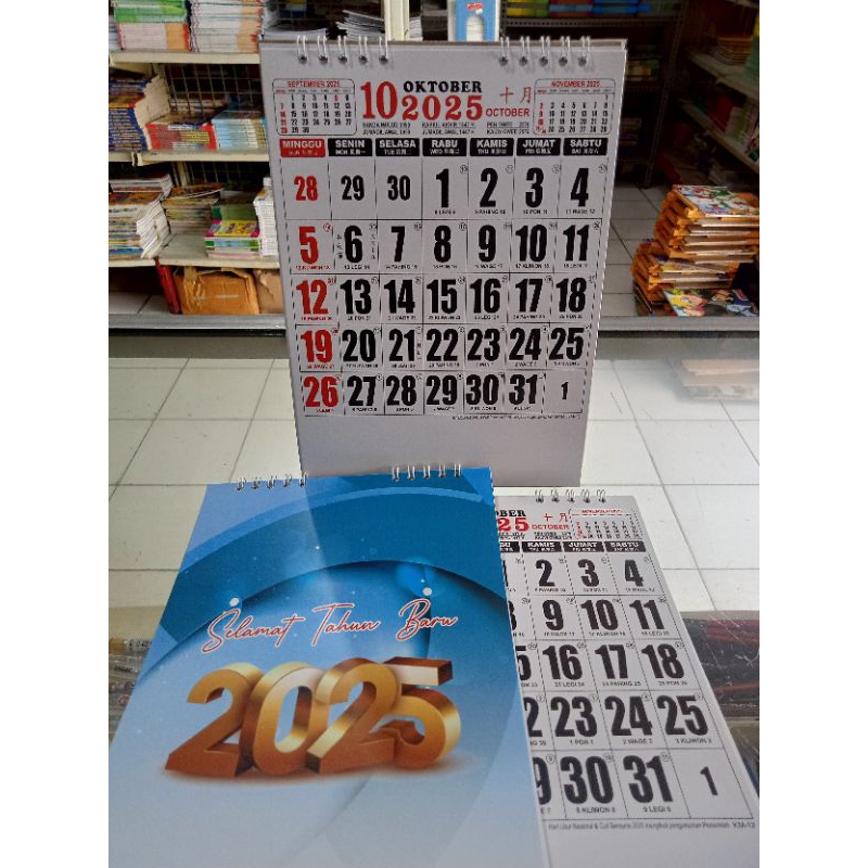 

kalender duduk / meja 2025