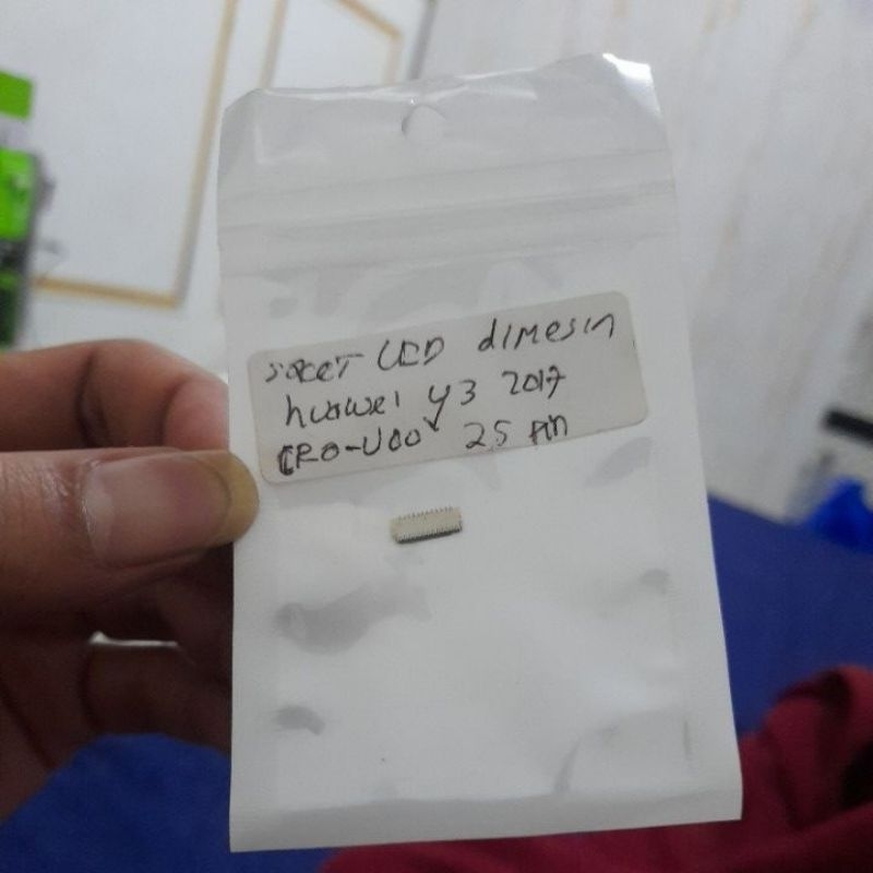 Konektor lcd y3 2017 cro l22 dimesin