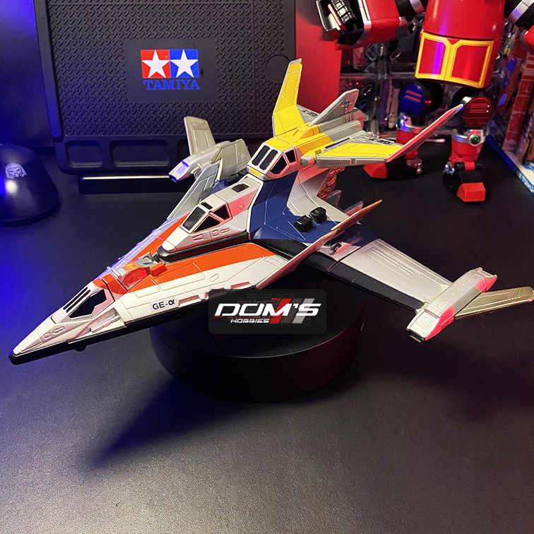 PESAWAT ULTRAMAN - DX GUTS SUPER EAGLE - BANDAI - ULTRAMAN DYNA