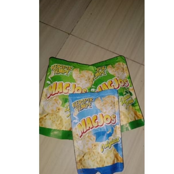 

macronijoss(basreng, kripik tempe,mie lidi, macaroni) 100gr