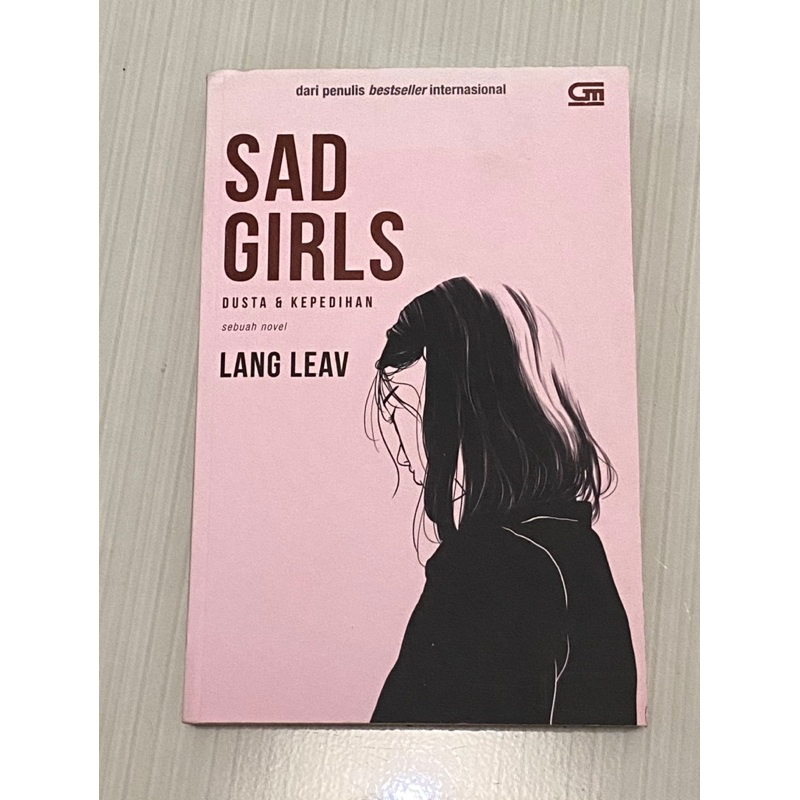 Novel Preloved || Sad Girls - Lang Leav