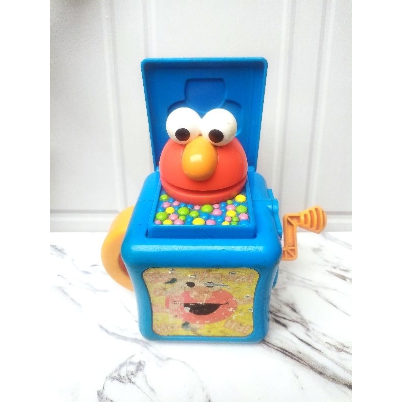 Mainan Sesame Street Jack In The Box Pop Ap  Elmo Elektrik Bersuara Mattel 2003 Bekas
