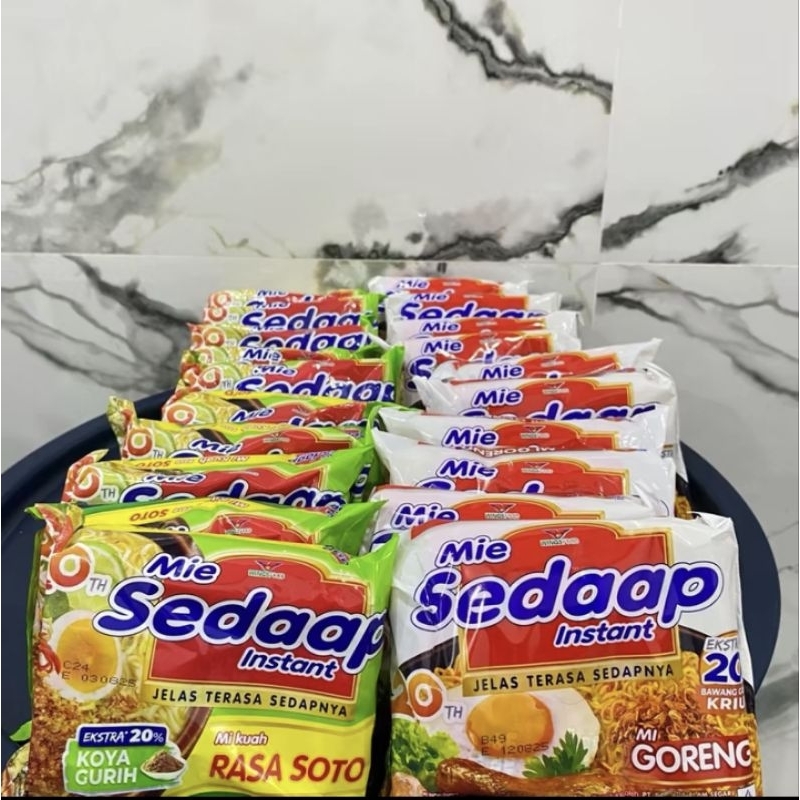 

10pcs Sedaap soto & 10 pcs sedaap goreng