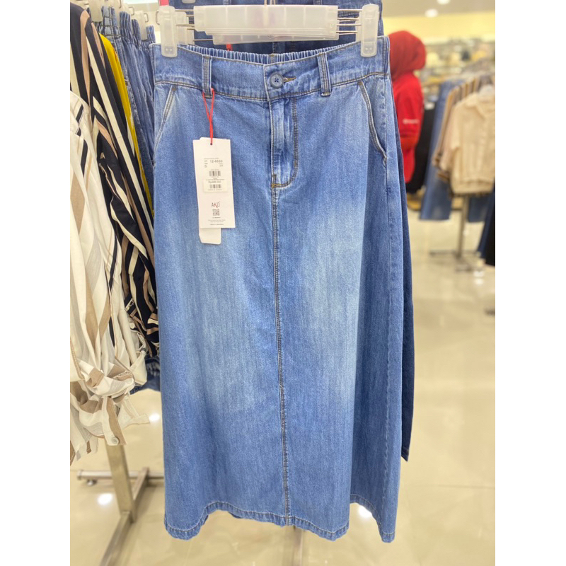 Rok jeans cewek terbaru merk AKO best seller dari MATAHARI