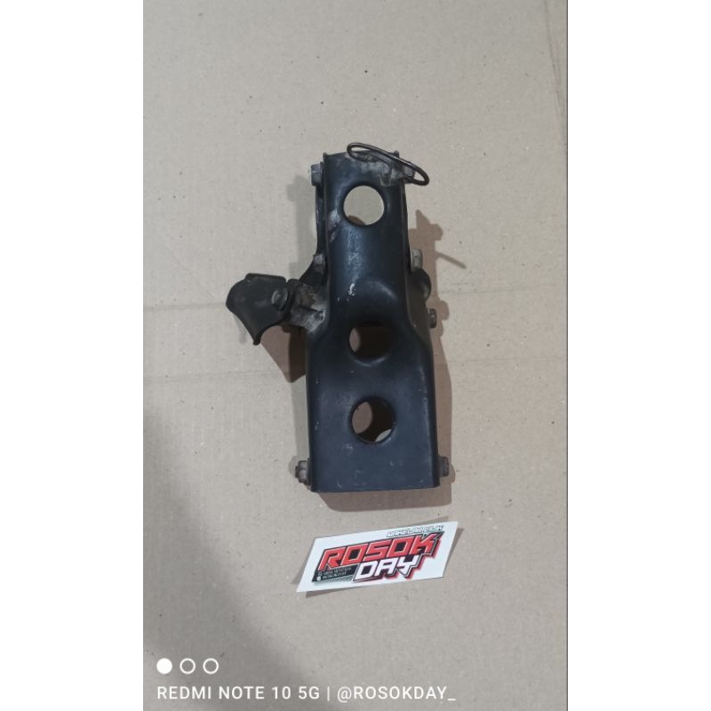 Pangkon Mesin Tiger Revo Original Breket Pangkon Dudukan Mesin Depan Tiger Tirev Tiger Revo Original