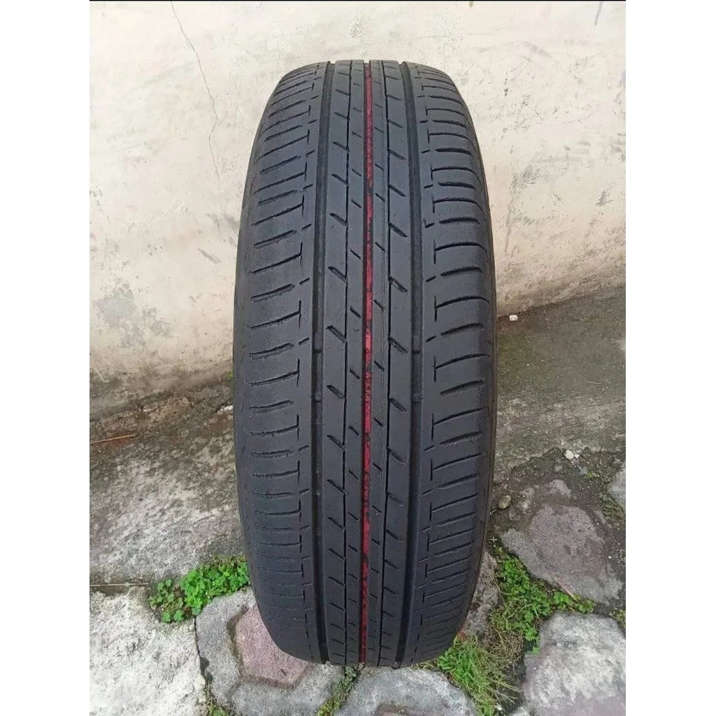 Ban Mobil Ring 14 Ukuran 185/60 R14 Second Copotan