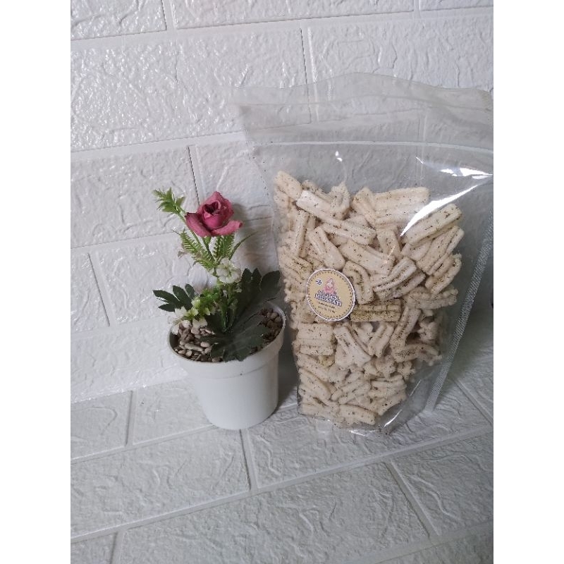 

KERUPUK BLIMBING PEDAS 150 GR