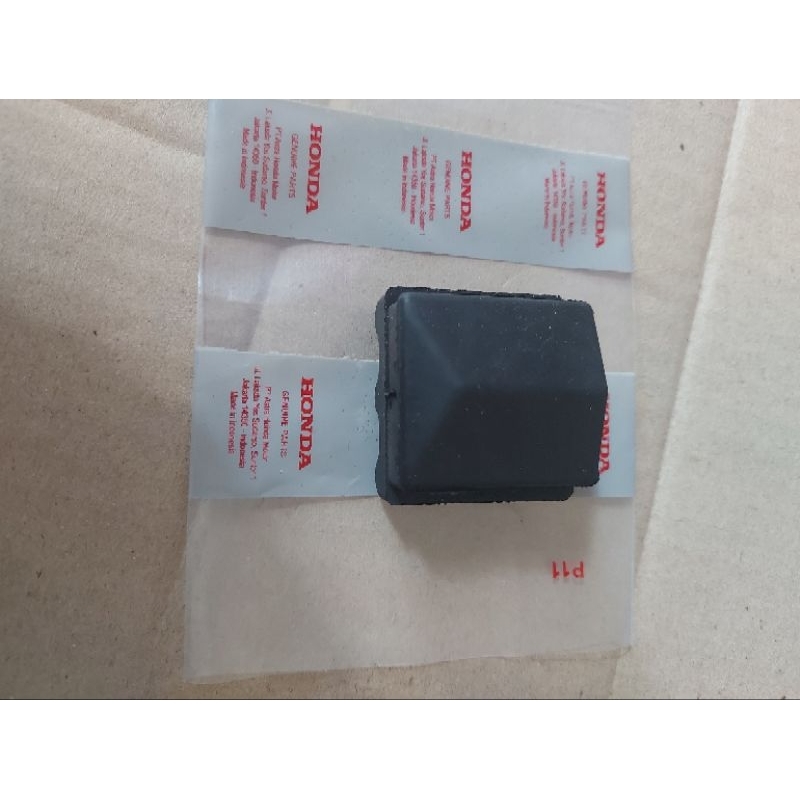 Karet Bantalan Mesin Honda Vario Beat