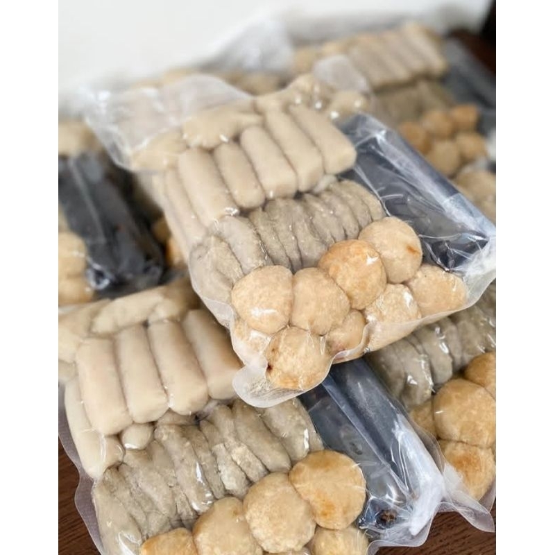 

Pempek khas Palembang paket isi 20 kapal selam dan lenjer + cuko 1 botol