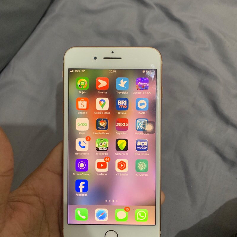 iPhone 8 Plus 64 gb bekas