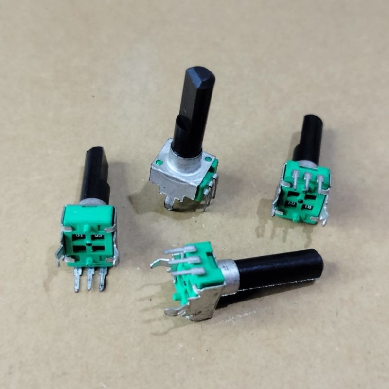 Potensio Segi 3 Pin 10k Potensio Balance 3 pin 10k Mono Kaki 3 Tekuk Segi  B103