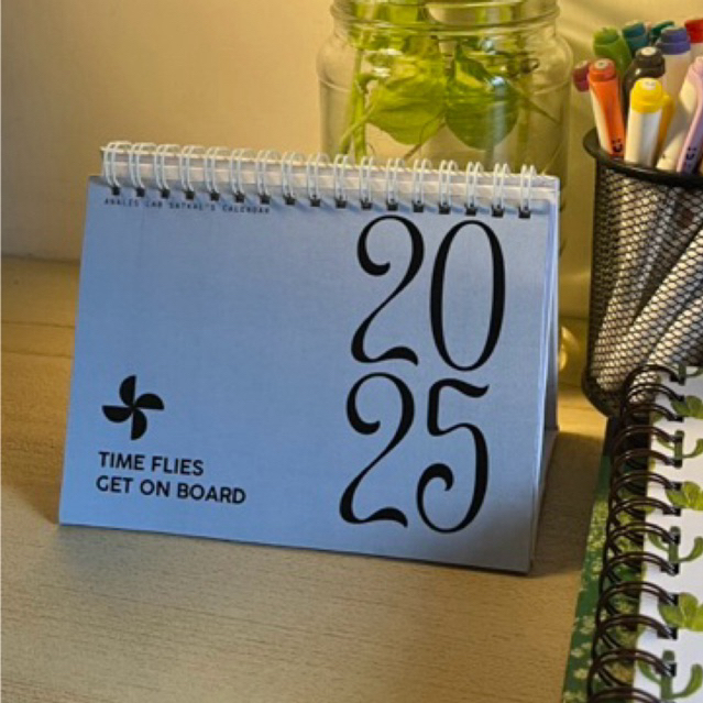 

Your 2025 Calendar | Kalender 2025 | Kalender Meja | Kalender Planner