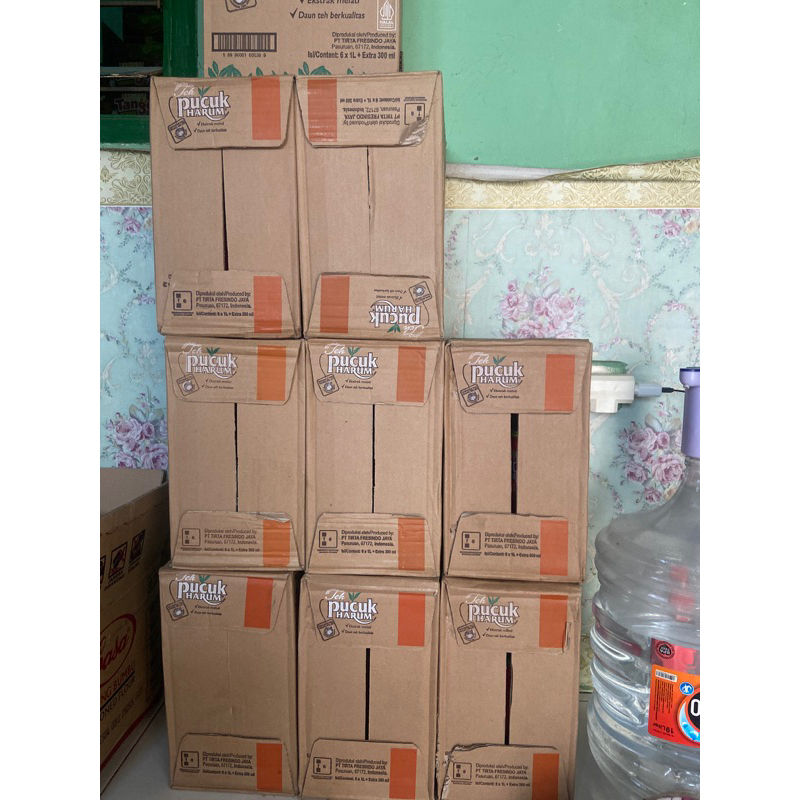 

(DUSAN) Teh Pucuk harum 1.36 lt isi 6