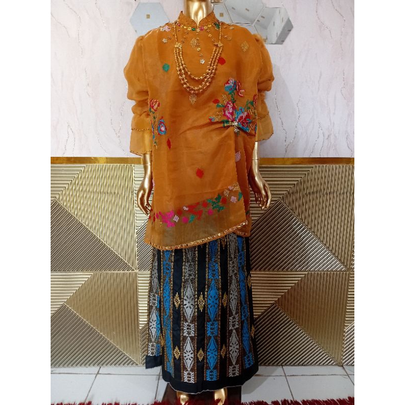 Pasangan Baju BoDo organza Motif payet & Sarung Bordir motif