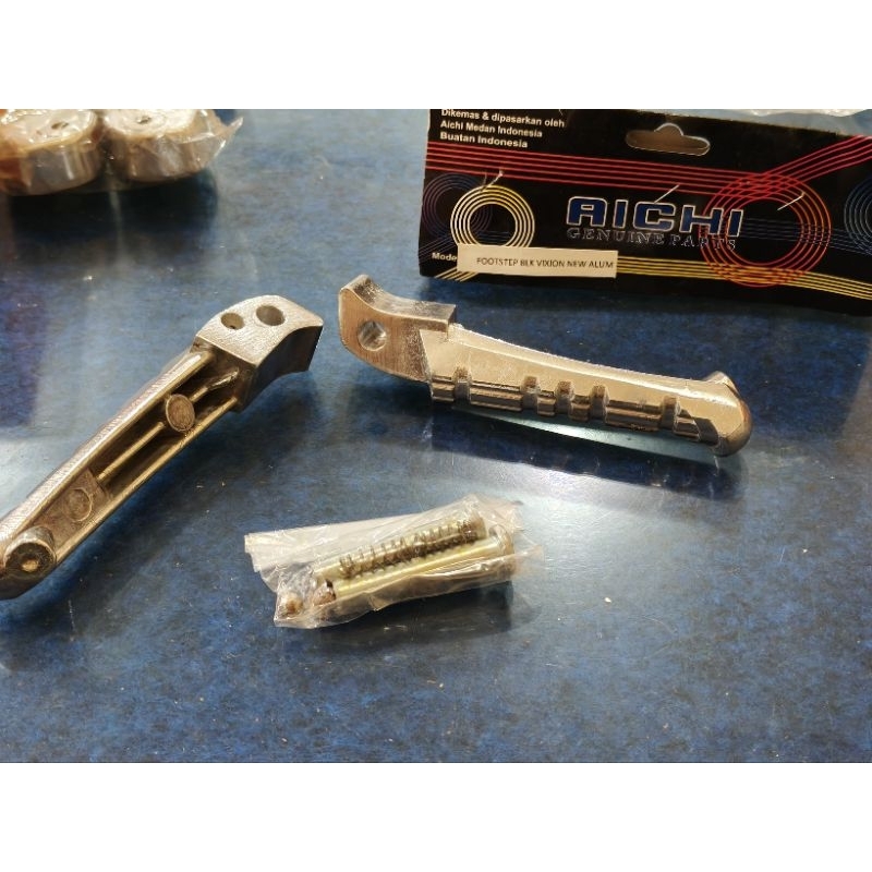 FOOTSTEP BELAKANG MOTOR VIXION OLD VIXION NEW ALUMINUM KUAT AICHI PIJAKAN KAKI MOTOR