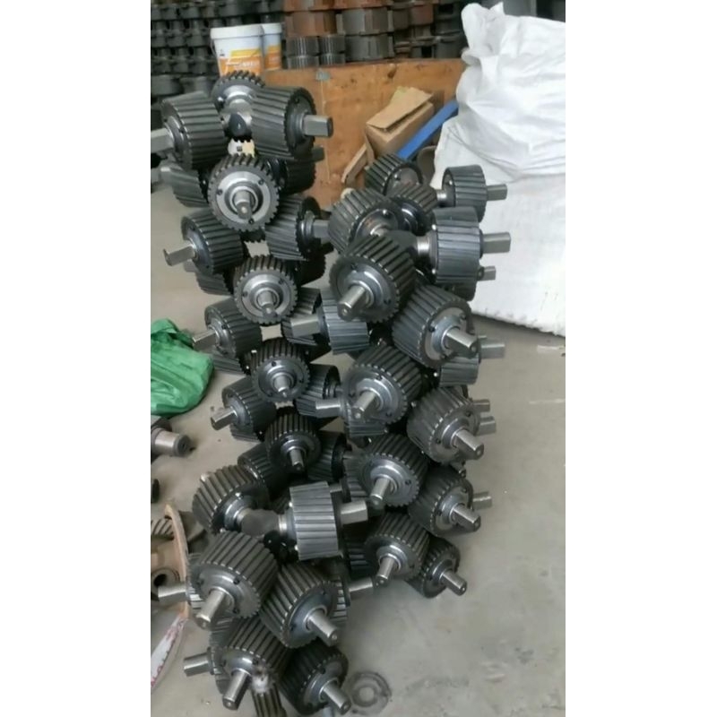 Roller Mesin Cetak Pelet Mahkota MPM 150B  roller Mesin pelet MPM 150B