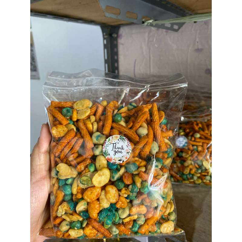 

Kacang Koro Mix Berat 250 Gram