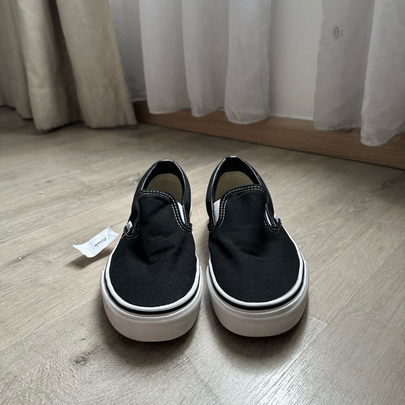 [Preloved] Vans Black Slip On (39)