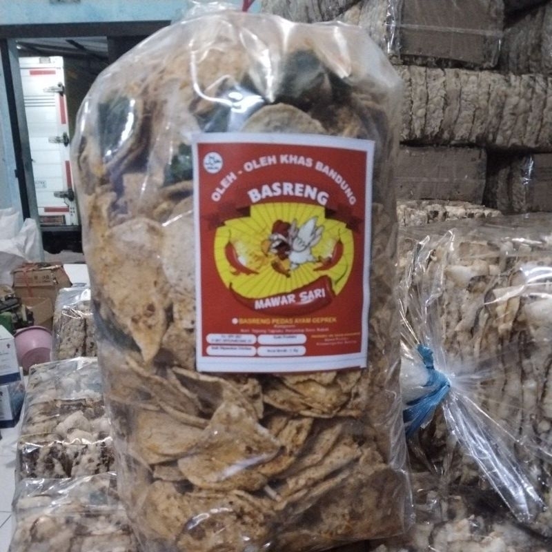 

Basreng bulat cikruh chili oil daun jeruk