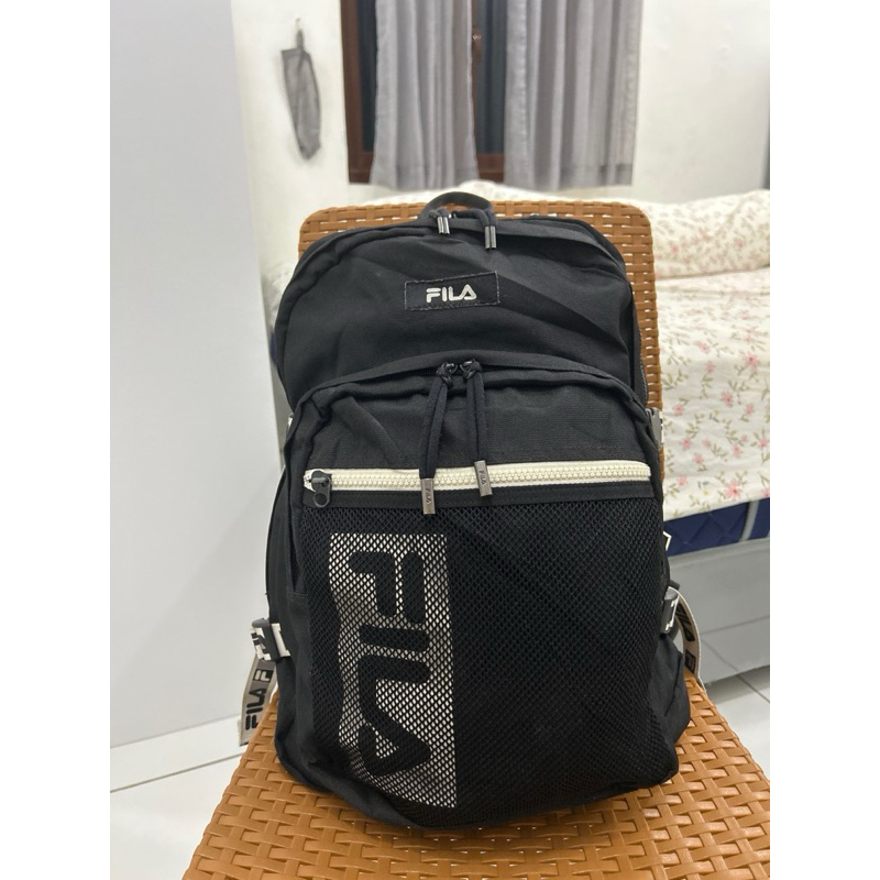 Fila Backpack Tas Ransel Fila Original Muat Laptop No Minus Warna Hitam Pekat