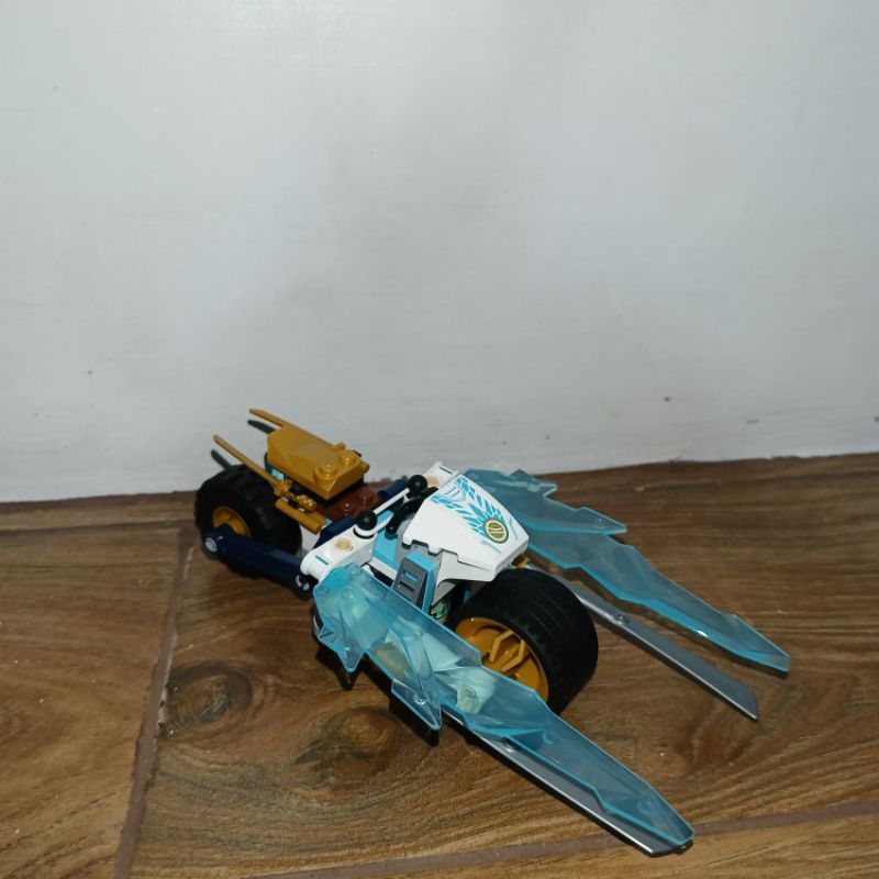 Lego Ninjago Zane's Ice Motorcycle (Hanya motor) 71816