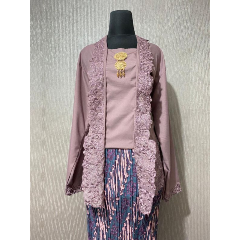 Kebaya Kutubaru Modern Bordir Senada bahan Katun Premium/Kebaya Kutubaru Bordir Modern
