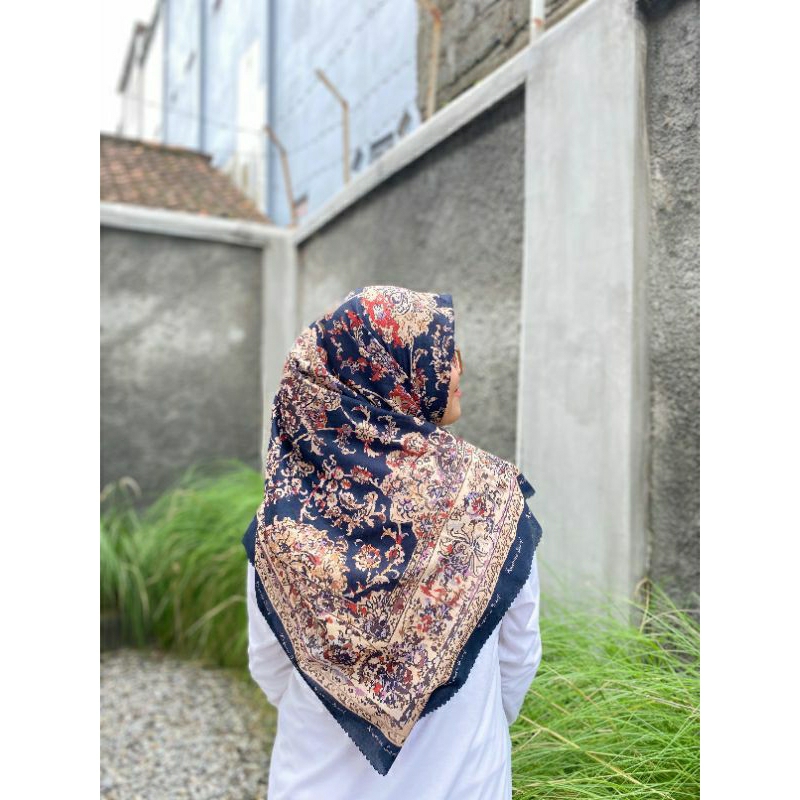 hijab segiempat voal motif premium syar'i  (kusuma scarf)
