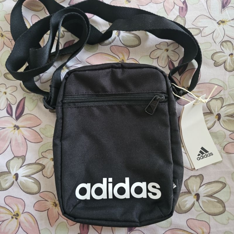NEW ORIGINAL Adidas Tas Selempang Hitam