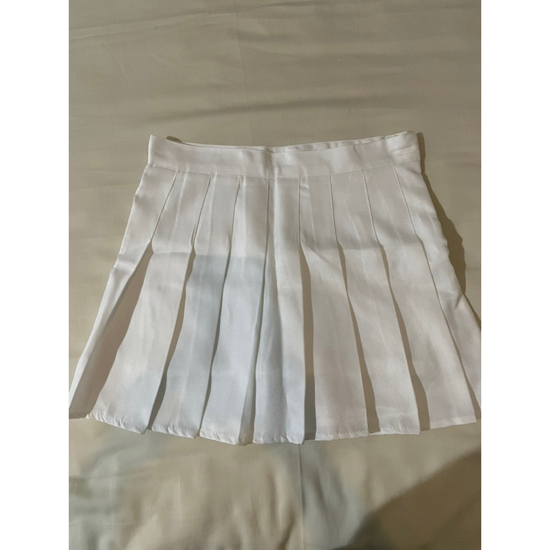 [Preloved] White Tennis Skirt / Skort