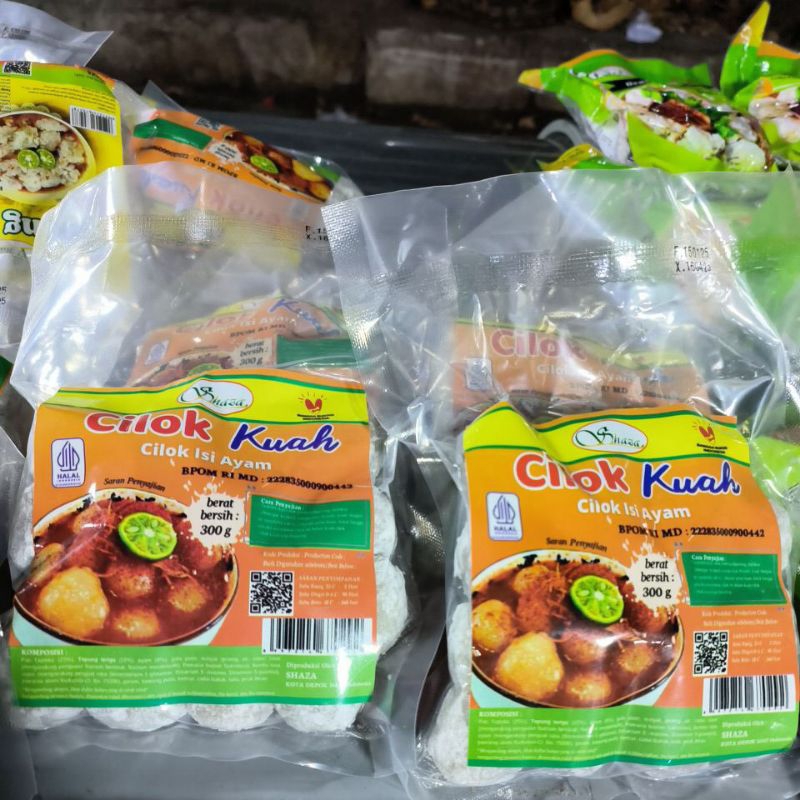 

cilok kuah,,cilok isi ayam di lengkapi dengan kuah seger