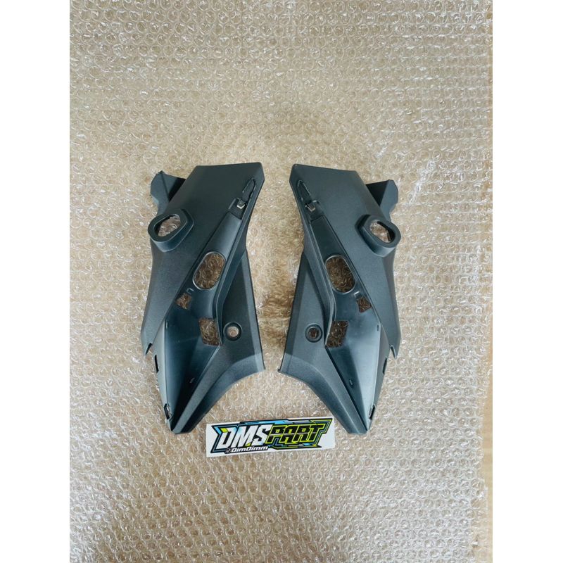 BATOK depan CB150R NEW dudukan sein lampu depan cb150r new cover lampu CB150R NEW LED.