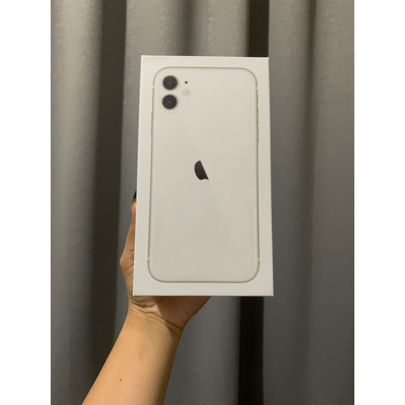 Box iphone 11 White
