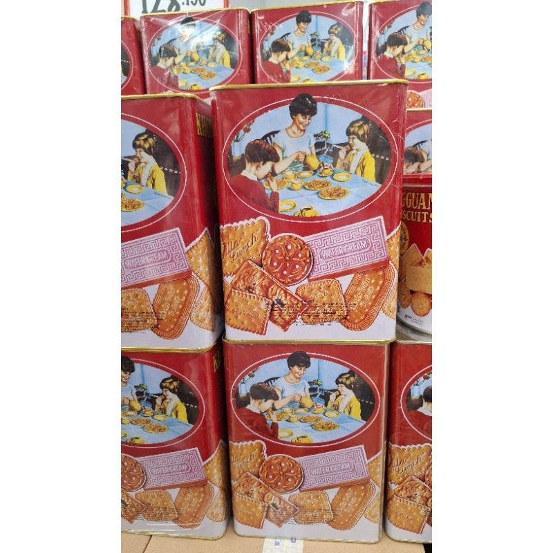 

Khong guan biskuit red segi assorted 1600gr