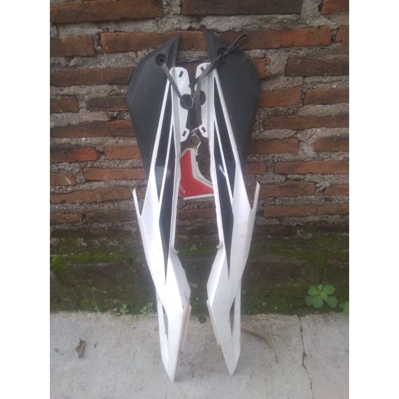 body belakang cbr150r 2017/18